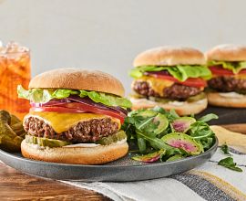 Classic Beef Cheeseburgers